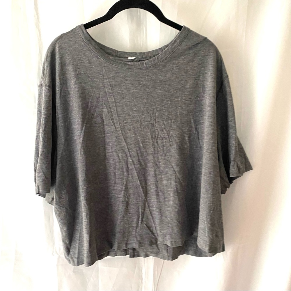 lululemon athletica Gray Cropped Boxy Tee